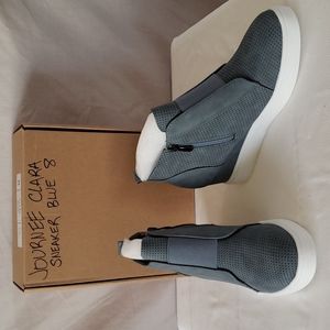 NEW Journee Clara Blue Wedge Sneaker